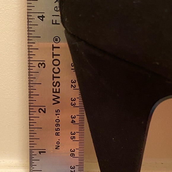 Bella Vita Nouveau Peep Toe Booties - Picture 6 of 10